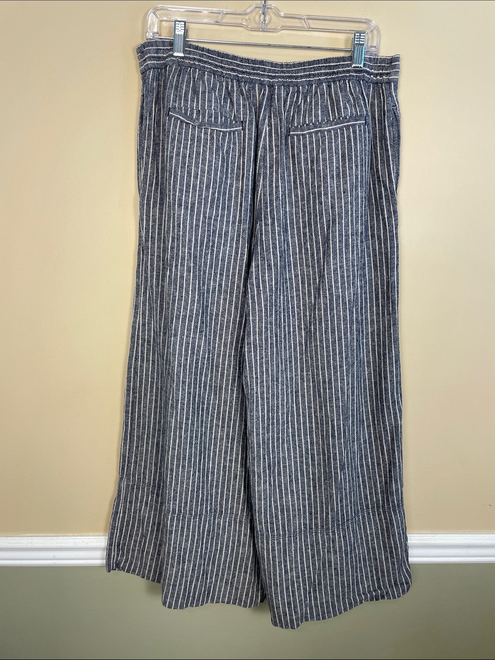 Banana Republic Women’s Linen Blend Striped Blue White Cropped Wide Leg Pants - Picture 4 of 9